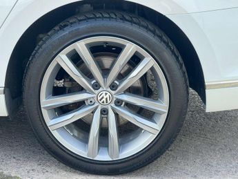 VOLKSWAGEN PASSAT 2.0 Passat GT TDI BlueMotion Technology Semi-Automatic 5dr *NATI