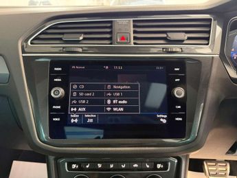 VOLKSWAGEN TIGUAN 1.5 Tiguan R-Line TSi Evo Semi-Auto 5dr