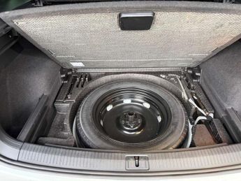 VOLKSWAGEN TIGUAN 1.5 Tiguan R-Line TSi Evo Semi-Auto 5dr