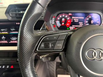 AUDI A3 1.5 A3 Sportback 35 TFSI MHEV S Line Semi-Auto 5dr