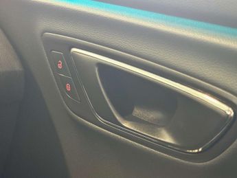 SEAT LEON 2.0 Leon Technology Xcellence TDI Semi-Auto 5dr