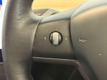 TESLA MODEL Y ModeL Y Long Range AWD 4WD 5dr