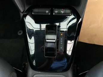 VAUXHALL CORSA Corsa E Elite Premium 5dr