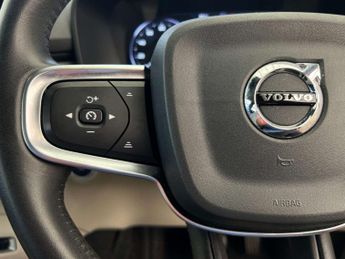 VOLVO XC40 2.0 XC40 Inscription Pro T4 Auto 5dr