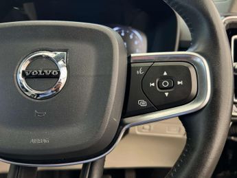 VOLVO XC40 2.0 XC40 Inscription Pro T4 Auto 5dr