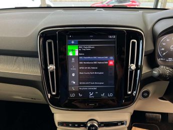 VOLVO XC40 2.0 XC40 Inscription Pro T4 Auto 5dr