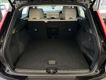 VOLVO XC40 2.0 XC40 Inscription Pro T4 Auto 5dr