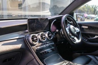 MERCEDES-BENZ GLC 2.0 GLC220d AMG Line (Premium) Coupe 5dr Diesel G-Tronic+ 4MATIC
