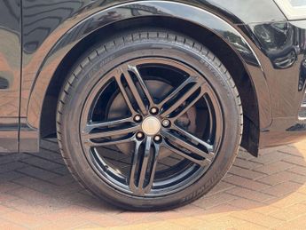 Audi Q3 2.0 Q3 S Line+ TDI Quattro Semi-Auto 4WD 5dr