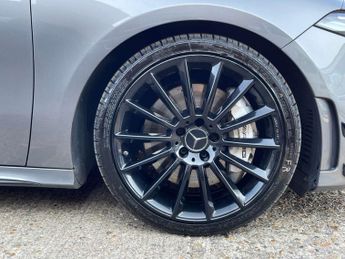 Mercedes-Benz A Class 2.0 A35 AMG (Premium Plus) Hatchback 5dr Petrol SpdS DCT 4MATIC 
