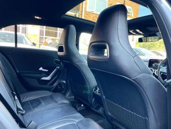 Mercedes-Benz A Class 2.0 A35 AMG (Premium Plus) Hatchback 5dr Petrol SpdS DCT 4MATIC 