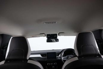 Renault Captur 1.6 E-TECH techno SUV 5dr Petrol Hybrid Auto Euro 6 (s/s) (145 p