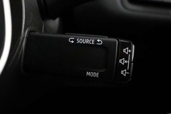 Renault Captur 1.6 E-TECH techno SUV 5dr Petrol Hybrid Auto Euro 6 (s/s) (145 p