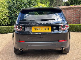 Land Rover DISCOVERY SPORT 2.0 Discovery Sport Black HSE TD4 Auto 4WD 5dr