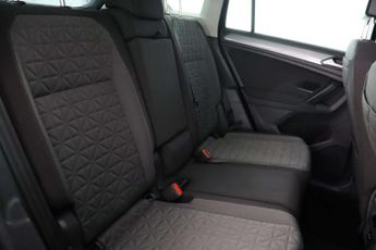 Volkswagen Tiguan 1.5 TSI Life SUV 5dr Petrol DSG Euro 6 (s/s) (150 ps)