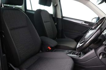 Volkswagen Tiguan 1.5 TSI Life SUV 5dr Petrol DSG Euro 6 (s/s) (150 ps)