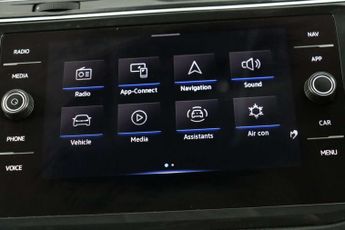 Volkswagen Tiguan 1.5 TSI Life SUV 5dr Petrol DSG Euro 6 (s/s) (150 ps)