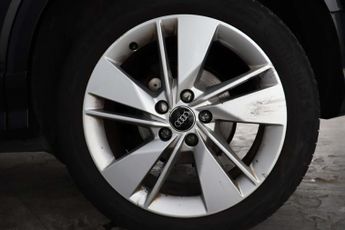 Audi Q2 1.5 TFSI CoD 35 S line SUV 5dr Petrol S Tronic Euro 6 (s/s) (150