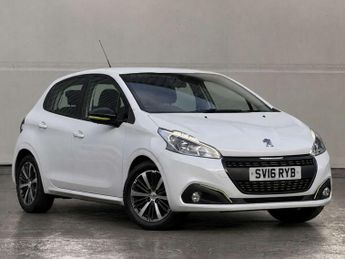 Peugeot 208 1.2 PureTech XS Lime Hatchback 5dr Petrol Manual Euro 6 (82 ps)