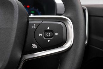 VOLVO C40 Recharge 69kWh Core SUV 5dr Electric Auto (231 ps)