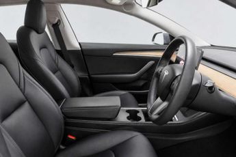 TESLA MODEL 3 Saloon 4dr Electric Auto RWD (241 bhp)