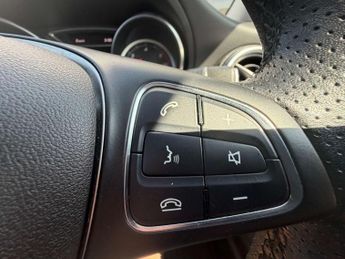 MERCEDES-BENZ A-CLASS 2.1 A 200 D Sport Premium Auto 5dr