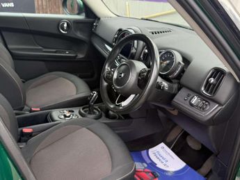 MINI COUNTRYMAN 1.5 Countryman Cooper Classic Auto 5dr