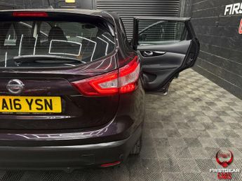 Nissan Qashqai 1.2 DIG-T Acenta SUV 5dr Petrol XTRON 2WD Euro 6 (s/s) (115 ps)
