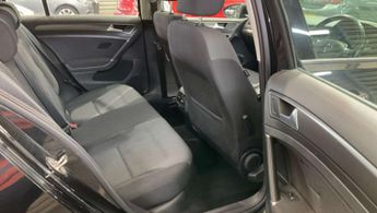 Volkswagen e-Golf 35.8kWh e-Golf Hatchback 5dr Electric Auto (136 ps)