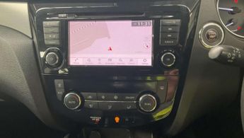 Nissan Qashqai 1.3 DIG-T N-Connecta SUV 5dr Petrol DCT Auto Euro 6 (s/s) (160 p