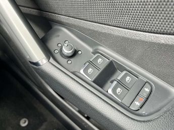 AUDI Q2 1.5 Q2 Sport 35 TFSI Semi-Auto 5dr