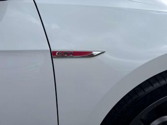 VOLKSWAGEN GOLF 2.0 TSI GTI Performance Hatchback 5dr Petrol DSG Euro 6 (s/s) (2