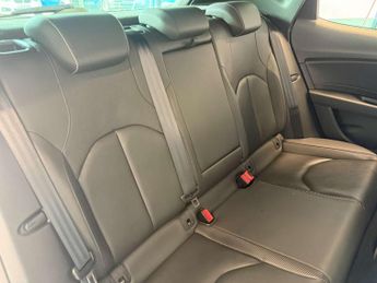 SEAT LEON 2.0 Leon Cupra Luxury 290 TSi Semi-Auto 5dr