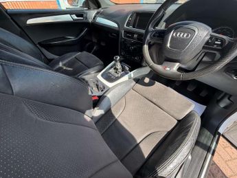 Audi Q5 2.0 TDI S line SUV 5dr Diesel Manual quattro Euro 5 (143 ps)