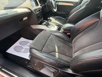 Audi Q5 2.0 TDI S line SUV 5dr Diesel Manual quattro Euro 5 (143 ps)