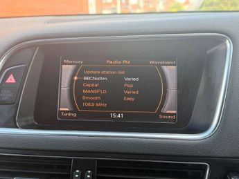 Audi Q5 2.0 TDI S line SUV 5dr Diesel Manual quattro Euro 5 (143 ps)