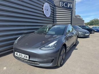 TESLA MODEL 3 Model 3 Standard Range + 4dr