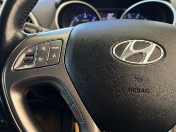 HYUNDAI IX35 1.7 ix35 Premium CRDi 5dr