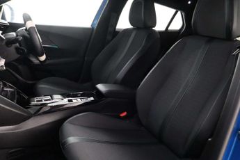 Peugeot E-2008 50kWh Allure Premium + SUV 5dr Electric Auto (7kW Charger) (136 