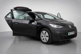 VOLKSWAGEN ID.3 Pro 58kWh Life Hatchback 5dr Electric Auto (145 ps)