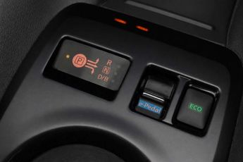 NISSAN LEAF 39kWh Tekna Hatchback 5dr Electric Auto (150 ps)
