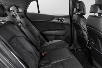 KIA SPORTAGE 1.6 T-GDi 13.8kWh GT-Line SUV 5dr Petrol Plug-in Hybrid Auto AWD