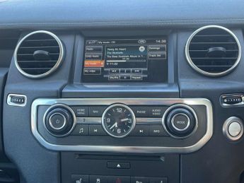 Land Rover DISCOVERY 3.0 Discovery XS SDV6 Auto 4WD 5dr