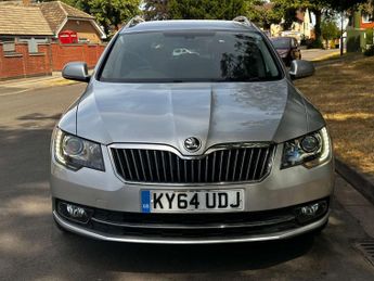 Skoda SUPERB 2.0 Superb Elegance TDI CR Semi-Auto 5dr
