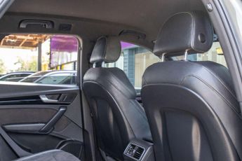 AUDI Q5 2.0 TDI 40 Black Edition SUV 5dr Diesel S Tronic quattro Euro 6 