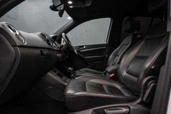 VOLKSWAGEN TIGUAN 2.0 Tiguan R-Line Edition TDI BlueMotion Technology 4Motion Semi