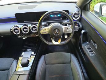 MERCEDES-BENZ A-CLASS 2.0 A 220 AMG Line Auto 5dr