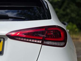 MERCEDES-BENZ A-CLASS 2.0 A 220 AMG Line Auto 5dr