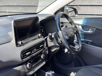 HYUNDAI KONA 1.6 Kona Premium GDi HEV Semi-Auto 5dr