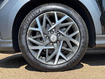 HYUNDAI KONA 1.6 Kona Premium GDi HEV Semi-Auto 5dr